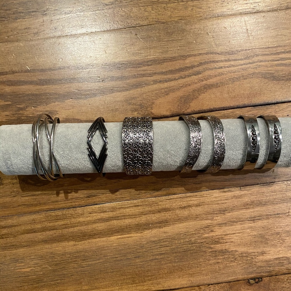 NWOT Paparazzi lot of 5 cuff bracelets. Silver.